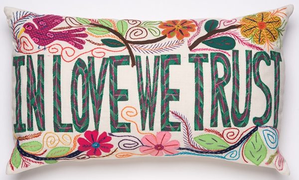 coussin brodé africa embroidered cushion in love we trust