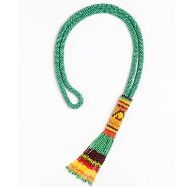 collier en perles de verre crochetées et tissés - hand crocheted and woven beads necklace | mahatsara